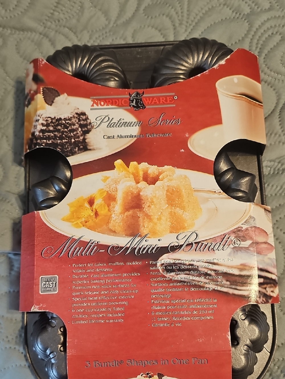 Nordic Ware Platinum Series Multi-Mini Bundt Pan - Black & Silver